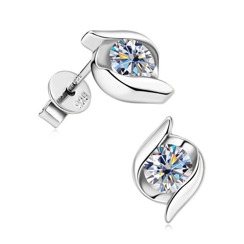 Affordable Luxury Fashion High grade Moissanite Stud Earrings