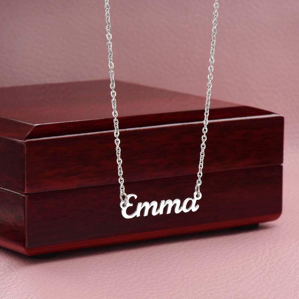 Custom Girlfriend Name Necklace